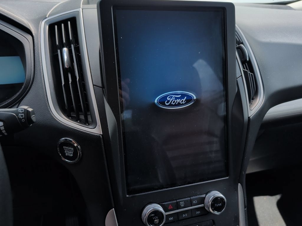 Used 2024 Ford Edge SEL AWD/4WD image 8