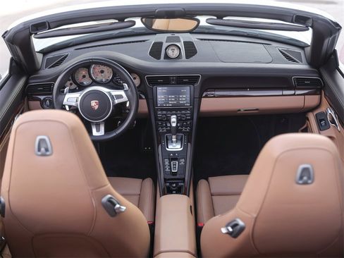 Certified 2015 Porsche 911 Turbo image 39