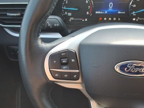 Certified 2021 Ford Explorer XLT w/ Equipment Group 202A AWD/4WD image 19