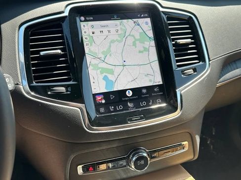 Certified 2023 Volvo XC90 B6 Ultimate AWD/4WD image 24