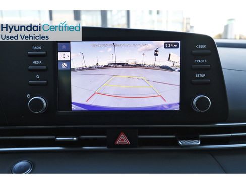 Certified 2025 Hyundai Elantra Sport image 26