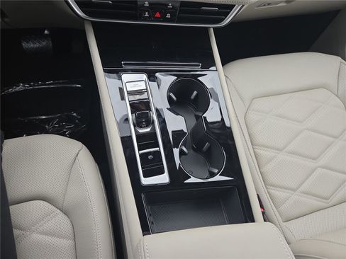 New 2026 Volkswagen Atlas SE image 21