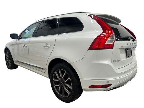 Used 2017 Volvo XC60 T6 Dynamic w/ Preferred Option Package image 6