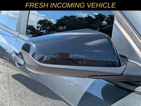 Used 2020 Chevrolet Equinox LS w/ LS Convenience Package FWD image 11