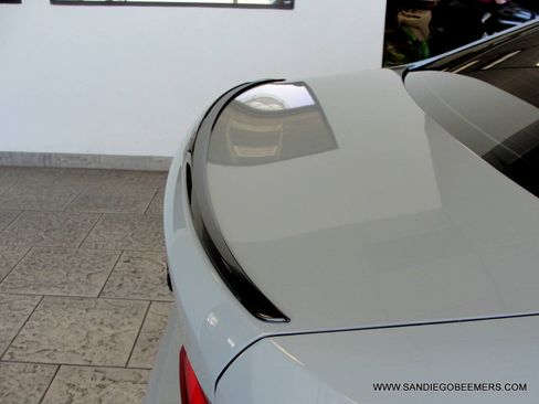 Used 2023 BMW 330i Sedan w/ M Sport Package RWD image 12