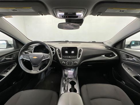 Used 2024 Chevrolet Malibu LT FWD image 9