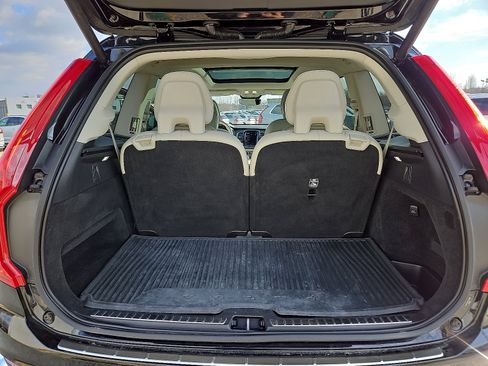 Certified 2023 Volvo XC90 B6 Ultimate w/ Protection Package image 29