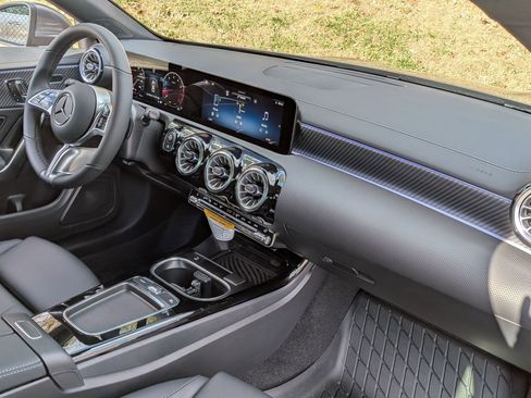 New 2026 Mercedes-Benz CLA 250 image 34