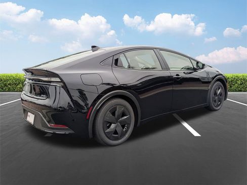 New 2026 Toyota Prius Plug-In Hybrid image 5