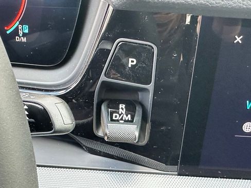 Used 2026 Porsche Cayenne Coupe image 35