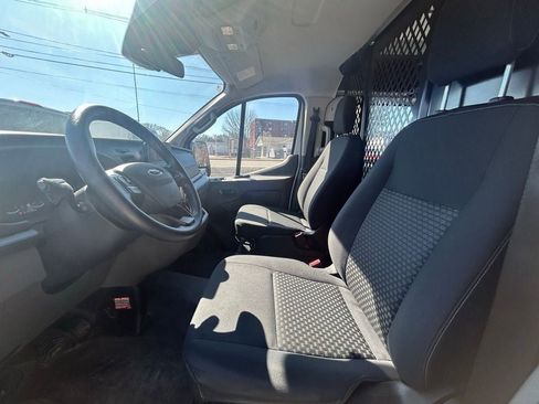 Used 2024 Ford Transit 250 Low Roof w/ Exterior Upgrade Package image 17