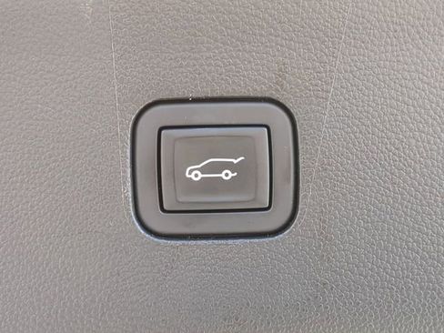Used 2024 Buick Enclave Premium image 15