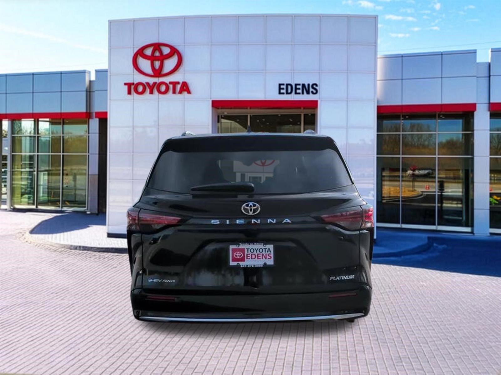 New 2026 Toyota Sienna Platinum AWD/4WD image 4
