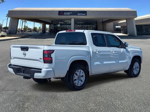 Used 2023 Nissan Frontier SV w/ Tow Package image 6