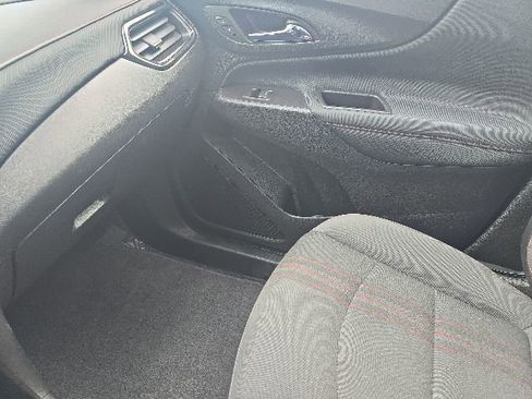 Used 2022 Chevrolet Equinox RS AWD/4WD image 26