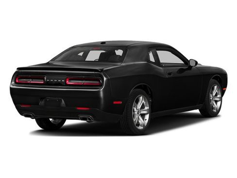 Used 2016 Dodge Challenger SXT w/ Sound Group RWD image 2