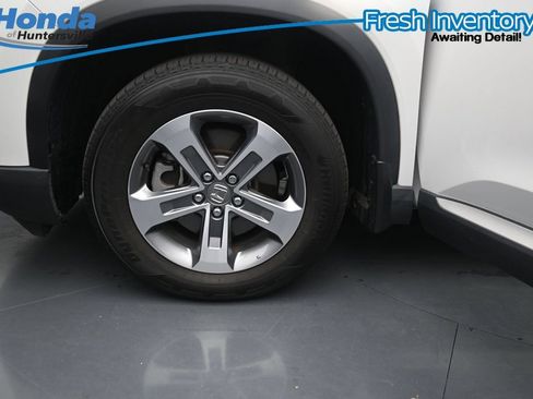 Used 2025 Honda Pilot EX-L image 12