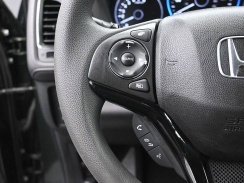 Used 2017 Honda HR-V EX image 15