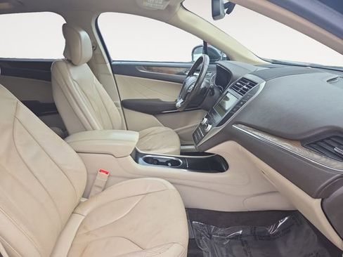 Used 2017 Lincoln MKC Reserve image 15
