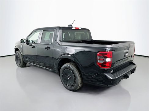 New 2025 Ford Maverick Lobo image 5