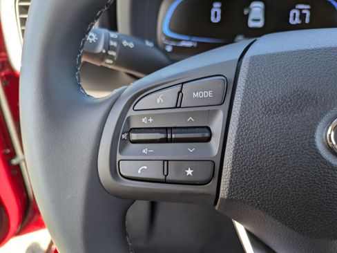 Certified 2026 Hyundai Venue SEL image 28