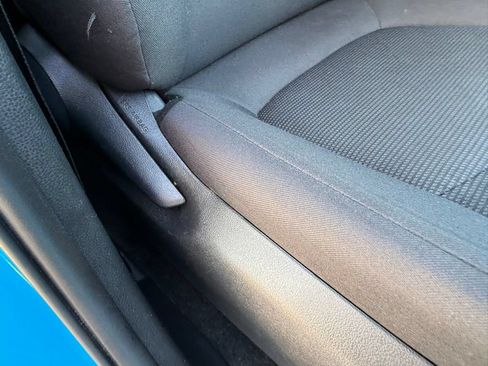 Used 2020 Toyota RAV4 LE FWD image 42