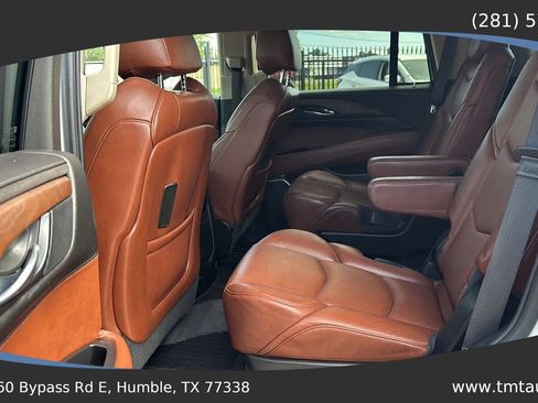 Used 2018 Cadillac Escalade Premium Luxury RWD image 13