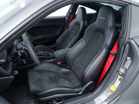 Used 2022 Porsche 911 GT3 image 24