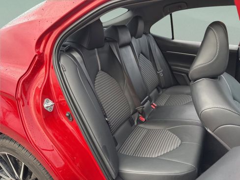 Used 2023 Toyota Camry SE image 25