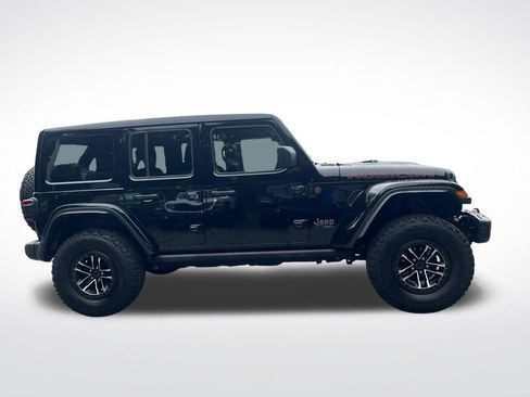Used 2026 Jeep Wrangler Unlimited Rubicon AWD/4WD image 3