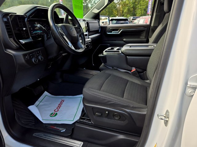 Used 2024 Chevrolet Silverado 1500 RST AWD/4WD image 10