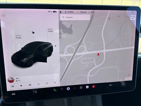 Used 2021 Tesla Model Y Long Range image 27