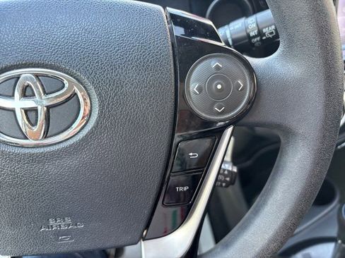 Used 2018 Toyota Prius C Two FWD image 37