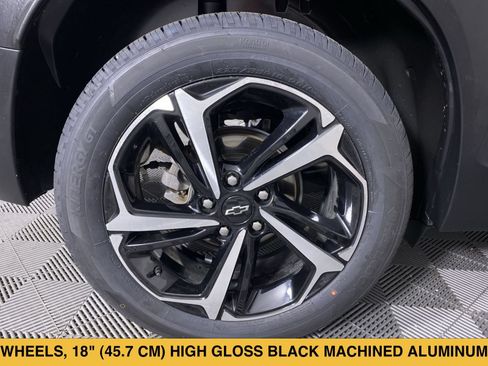 Certified 2022 Chevrolet TrailBlazer RS w/ Sun and Liftgate Package FWD image 16