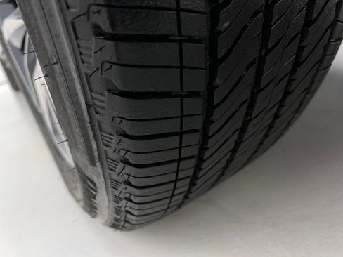 Used 2023 Cadillac Escalade ESV Sport Platinum image 31