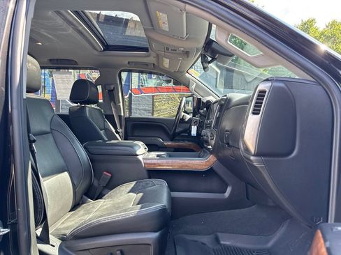 Used 2019 Chevrolet Silverado 2500 High Country AWD/4WD image 13