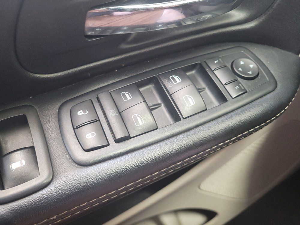 Used 2014 Dodge Grand Caravan SE FWD image 27