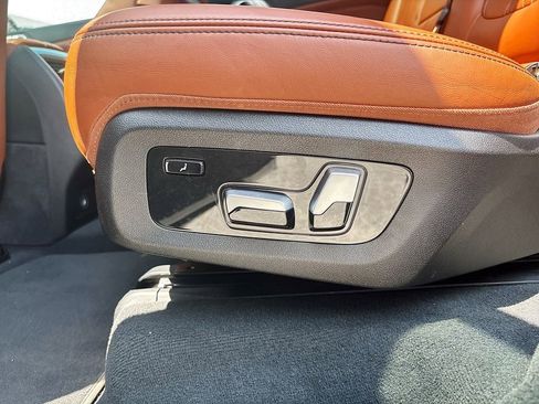 Used 2023 BMW X7 xDrive40i w/ Executive Package AWD/4WD image 23