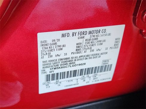 Certified 2020 Ford Explorer ST w/ ST Street Pack image 15