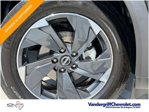 Used 2025 Nissan Rogue SV FWD image 10