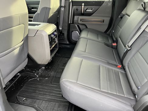 Used 2025 GMC Hummer EV 3X image 17