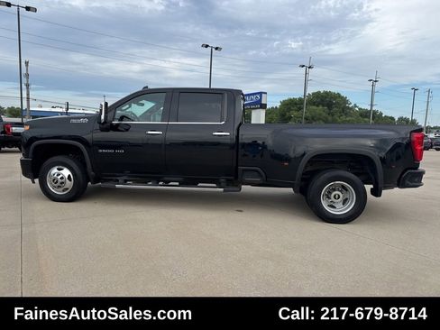 Used 2020 Chevrolet Silverado 3500 High Country image 12