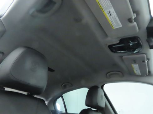 Used 2020 Alfa Romeo Stelvio image 18