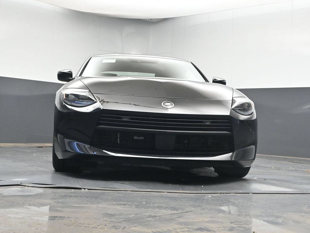 Used 2027 Nissan Z Sport RWD image 27