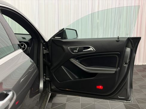 Used 2019 Mercedes-Benz CLA 250 4MATIC w/ Multimedia Package image 15