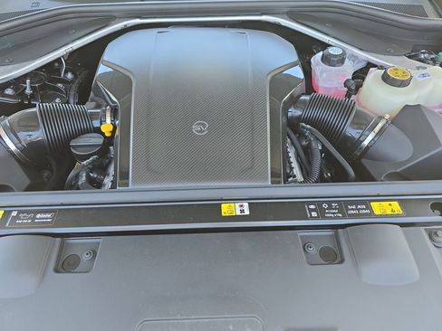 New 2025 Land Rover Range Rover Sport SV Edition Two image 31