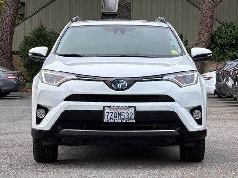 Used 2017 Toyota RAV4 XLE w/ Convenience Package AWD/4WD image 8