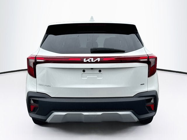 Used 2024 Kia Seltos LX AWD/4WD image 6