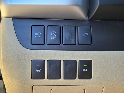 Used 2019 Toyota Highlander XLE image 26