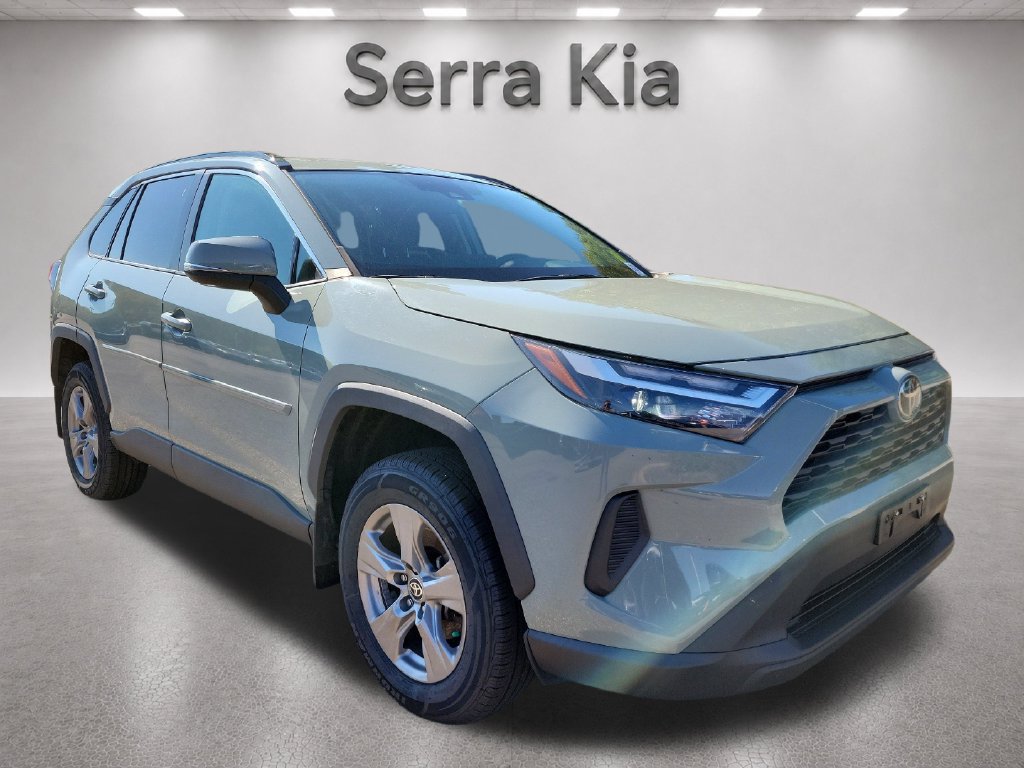 Used 2022 Toyota RAV4 XLE w/ Convenience Package AWD/4WD image 8